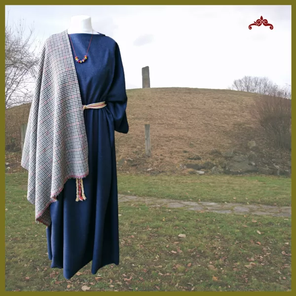 Kelten - Peplos und Schultertuch